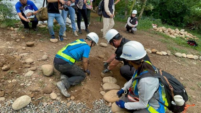 大甲鐵砧山桂花泉手作步道永續工法 獲日本大分縣佐伯市訪問團肯定 大甲鐵砧山桂花泉手作步道永續工法 獲日本大分縣佐伯市訪問團肯定