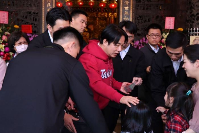 賴清德總統與屏東鄉親同慶新春，送上祝福與防詐提醒