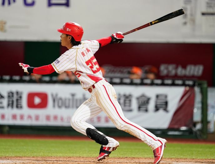 林凱威滿壘飆2K解危奪返台第1個單場MVP 葉總:這就是他的價值 林凱威滿壘飆2K解危奪返台第1個單場MVP 葉總:這就是他的價值
