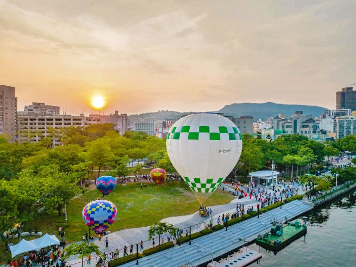 2023高雄限定雙十連假攻略 山海河港城4天3夜任你遊 2023高雄限定雙十連假攻略 山海河港城4天3夜任你遊