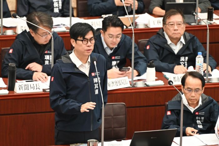 高雄發展演唱會經濟 陳其邁:強化價格資訊透明度 確保消費者權益 高雄發展演唱會經濟 陳其邁:強化價格資訊透明度 確保消費者權益