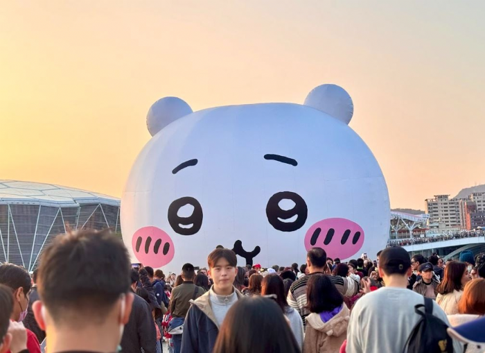 2025高雄冬日遊樂園 | 親子樂園、可愛主題列車及燈光展演,春節好玩又好逛 2025高雄冬日遊樂園 | 親子樂園、可愛主題列車及燈光展演,春節好玩又好逛