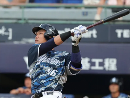 范國宸風中左外野兩分砲助悍將6:2擊敗兄弟 獲選MVP笑言「現場風勢很大」