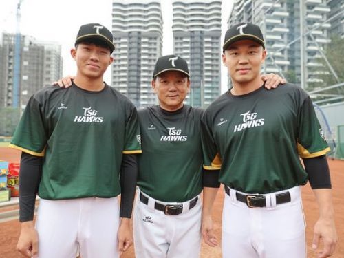 洪總率台鋼雄鷹挑戰樂天桃猿  大年初二展開隊史首戰