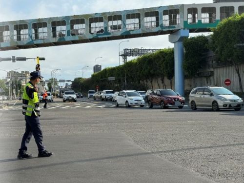 端午連假返鄉出遊趣，高雄警加強交通疏導守護順暢