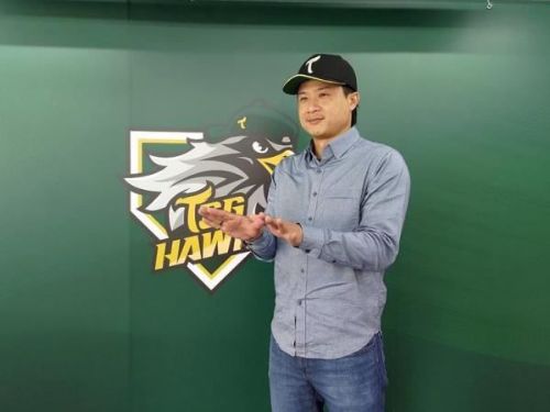 中職／備戰一軍…雄鷹簽下賴鴻誠 洋砲鎖定人選