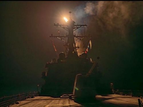 紅海與波斯灣｜英美空襲也門胡塞　伊朗扣油輪　戰爭避無可避？