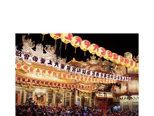 媽祖遶境成台灣朝聖之路！德法媒體走訪中台灣，見證百萬信眾宗教盛典