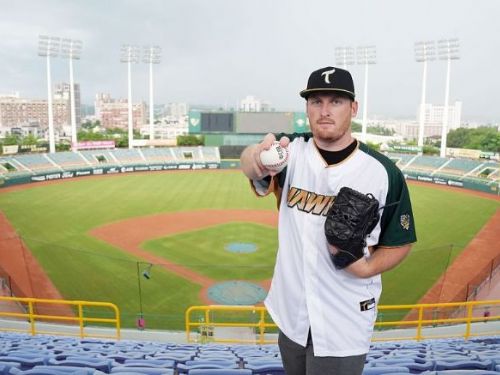 台鋼雄鷹迎新洋投鳥松，全力備戰下半季！