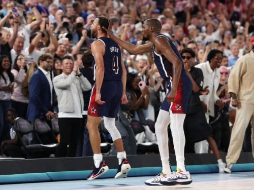 美國男籃再創輝煌：Stephen Curry挺身而出，助隊完成奧運五連霸