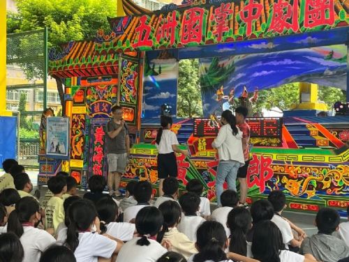 「史艷文與浪犬」：五洲園掌中劇團帶來的溫馨動保主題布袋戲！