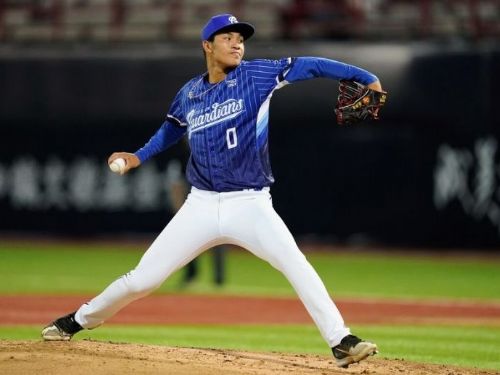 富邦悍將投手黃保羅：穿上18號背號，期許更好的球季