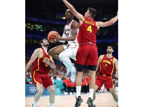 加拿大在A組最後一戰驚險取勝，順利晉級巴黎奧運男籃四強！