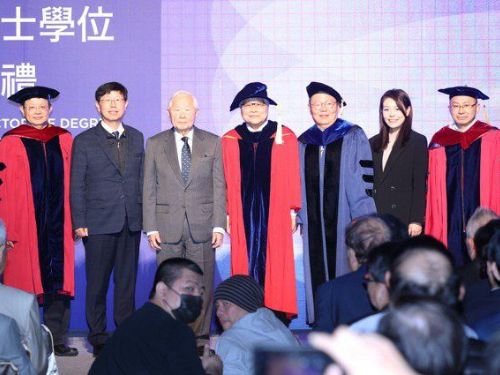 魏哲家對抗台積電競爭展現信心：「根本沒有機會」