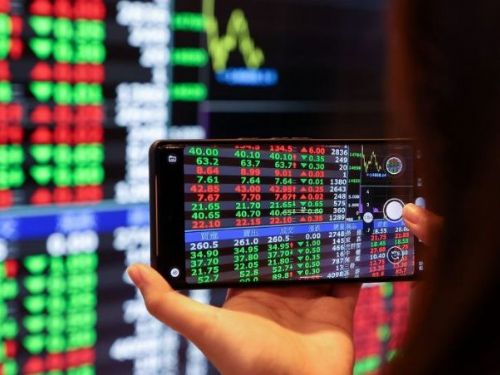 2023台股封關 未衝上萬八