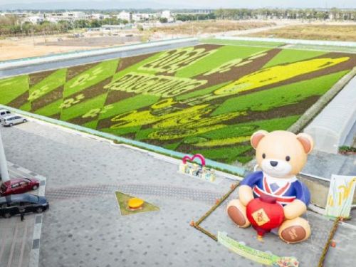 熱博會現場 Q萌泰迪熊優雅登場，與屏東市民熱情邂逅