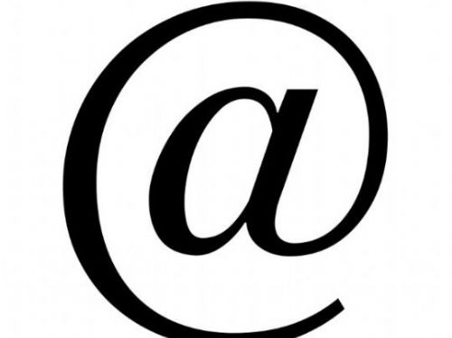 Email中「@」符號的不同唸法引發網友熱議