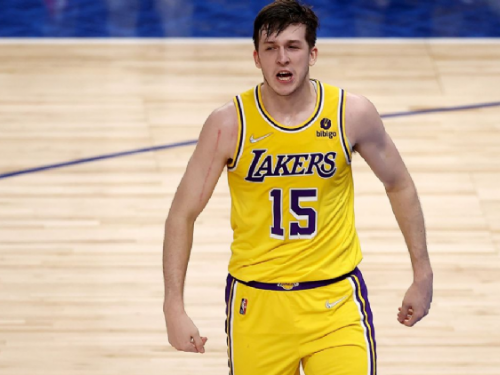 湖人小將里夫斯引起火箭關注，爭奪戰升溫