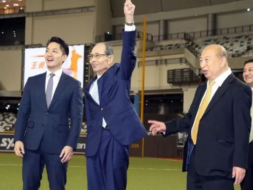 開出歷史第一球 王貞治認證大巨蛋比日本更好