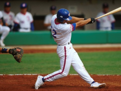 台灣棒球經典時刻！陳金鋒等六球星榮登名人堂，明星賽再添熱鬧亮點