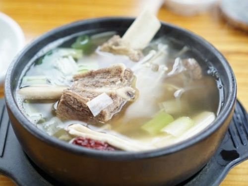 5步驟絕對讓年長親人大開眼界！神秘湯品法驚奇作用，「消除嗆咳」保平安