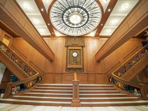 台南新景點！安平航海城再現《鐵達尼號》打卡熱潮