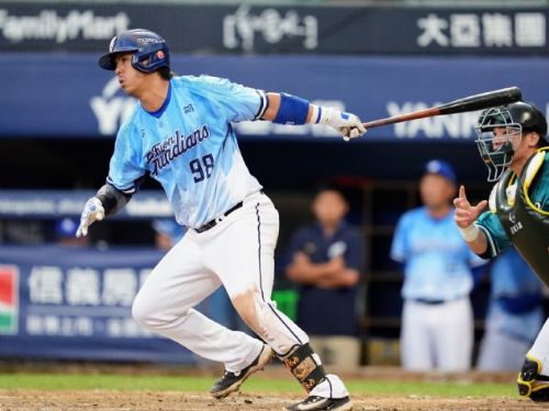 悍將奮勇迎戰雄鷹：展現拼搏精神，期待再創佳績