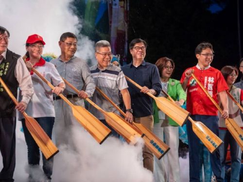 龍舟嘉年華開幕邀紙風車劇團演出 陳其邁歡迎民眾踴躍參加活動