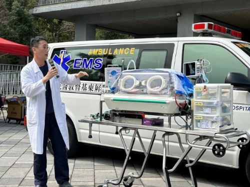 扶輪社捐贈屏東三家醫院輸送型保溫箱，守護新生兒