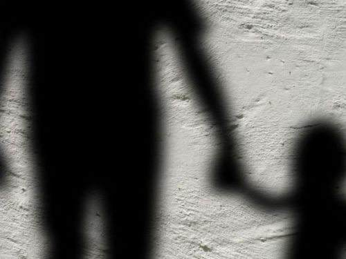 保母涉嫌虐待一歲童致死，被害家屬希望還原真相