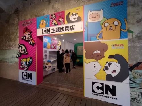 回憶殺！「卡通頻道CN主題店」快閃華山 飛天小女警、阿寶老皮、熊熊助陣 巨型扭蛋機、限定拍貼等你來