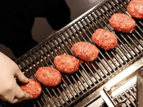 全台首店！日本漢堡排品牌「Hamburg YOSHI」進駐Global Mall中和，春季改裝潮引爆多元潮流新體驗