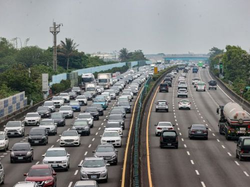 高公局表示，今年228沒有連假，但仍將實施國道一日匝道儀控措施