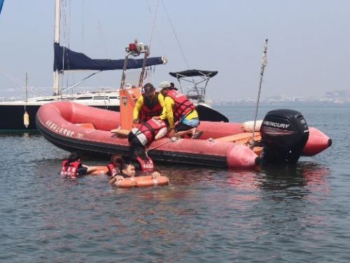 大鵬灣水域救生救難聯合演練：鵬管處強化水域遊憩安全