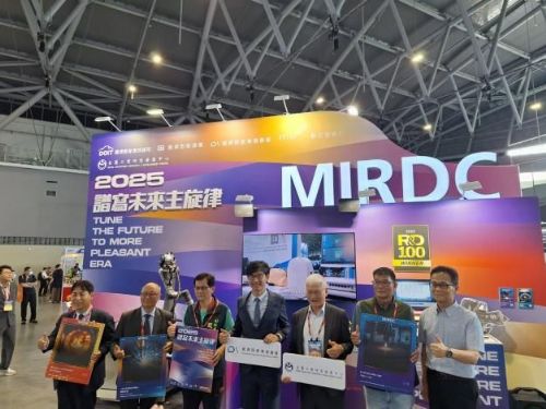 高雄市啟動「光電智慧建築標章認證」，鼓勵綠能與智慧建築結合