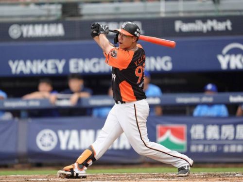 統一獅隊在新莊棒球場進行上半季最後一場補賽，迎戰富邦悍將