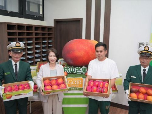 屏東郵政與縣府攜手 推出「i郵購」助力屏東愛文芒果銷售