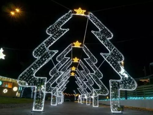 8公尺耶誕大麋鹿現身！ 「2023鐵花燈の祭」耶誕氛圍絕美登場 5大主題燈飾超吸睛