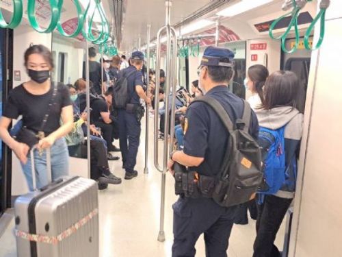 高雄捷運加強安全防護，讓民眾安心搭乘