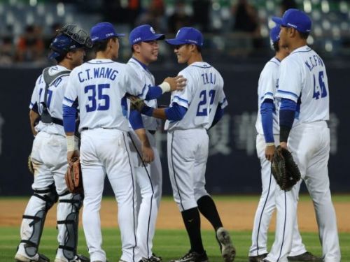 富邦悍將張進德受傷 缺陣兩週，二軍捕手蕭憶銘拉上一軍填補戰力