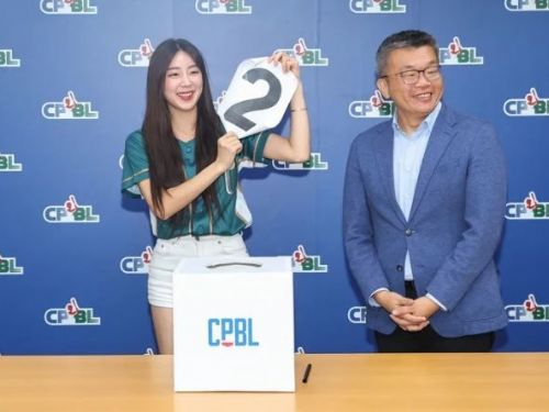 中職／最強外掛！安芝儇抽出「2」號籤 悍將保住狀元籤