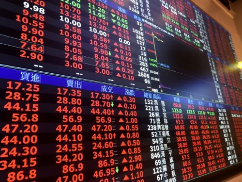 台積電帶領台股突破18,000點大關