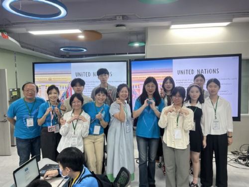 第二屆仁愛國中模擬聯合國會議盛大展開，學子齊聚展現國際風采與英語魅力