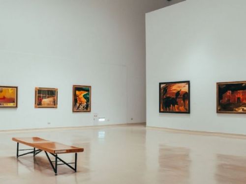 高美館盛情呈獻《青春印記：龔玉葉與畫家朋友們的藝術珍藏》