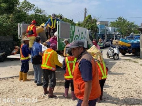 琉球嶼守護海龜棲地：倡導浮具業者共同維護自然沙灘
