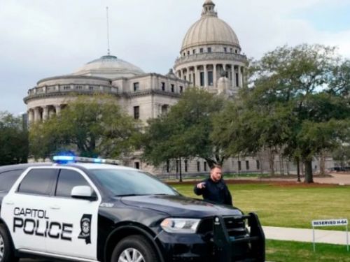 美14州州議會接炸彈恐嚇信 FBI介入 警方迅速疏散未發現實際威脅