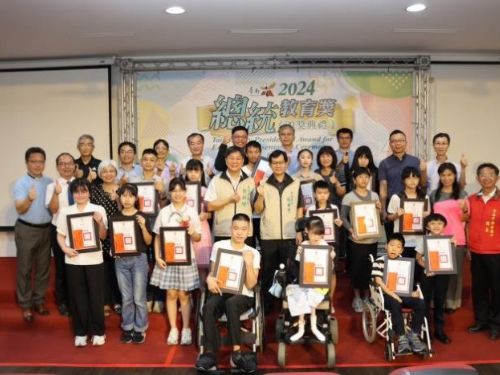 「越挫越勇的臺南囡仔」獲頒2024總統教育獎