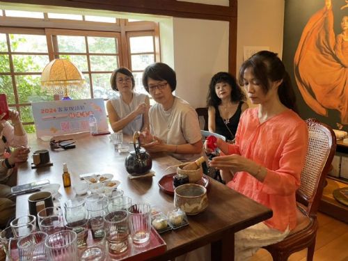 2024客家悅讀節 | 詩香花韻，茶語人生