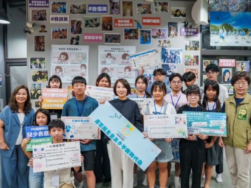 屏東縣長與兒少代表共餐座談，共同關注兒童權益發展