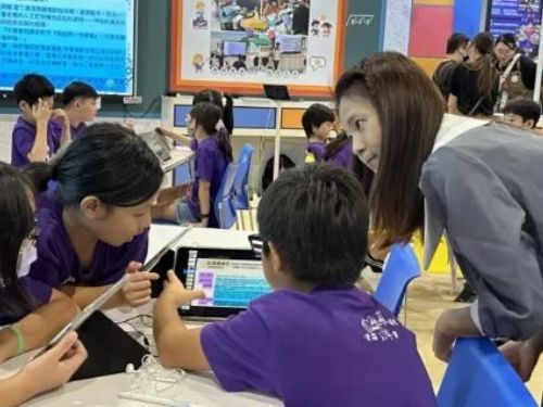 蘇澳國小獲教育部肯定 勇奪全國推動數位學習特優獎